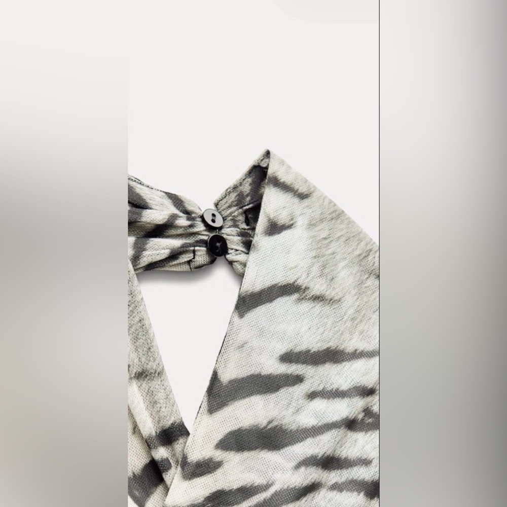 Zara NWT Animal Print Tulle
Long Dress White Black
Women's Size, L - Picture 5 of 12